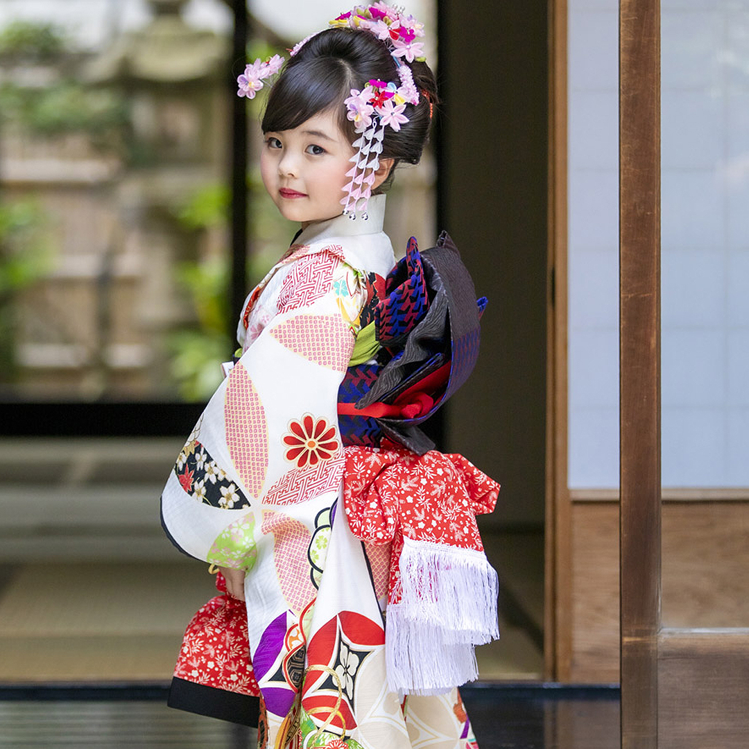 大勧め 七五三 美品 七歳 着物 襦袢 帯 帯揚げ しごき セット 赤 子供