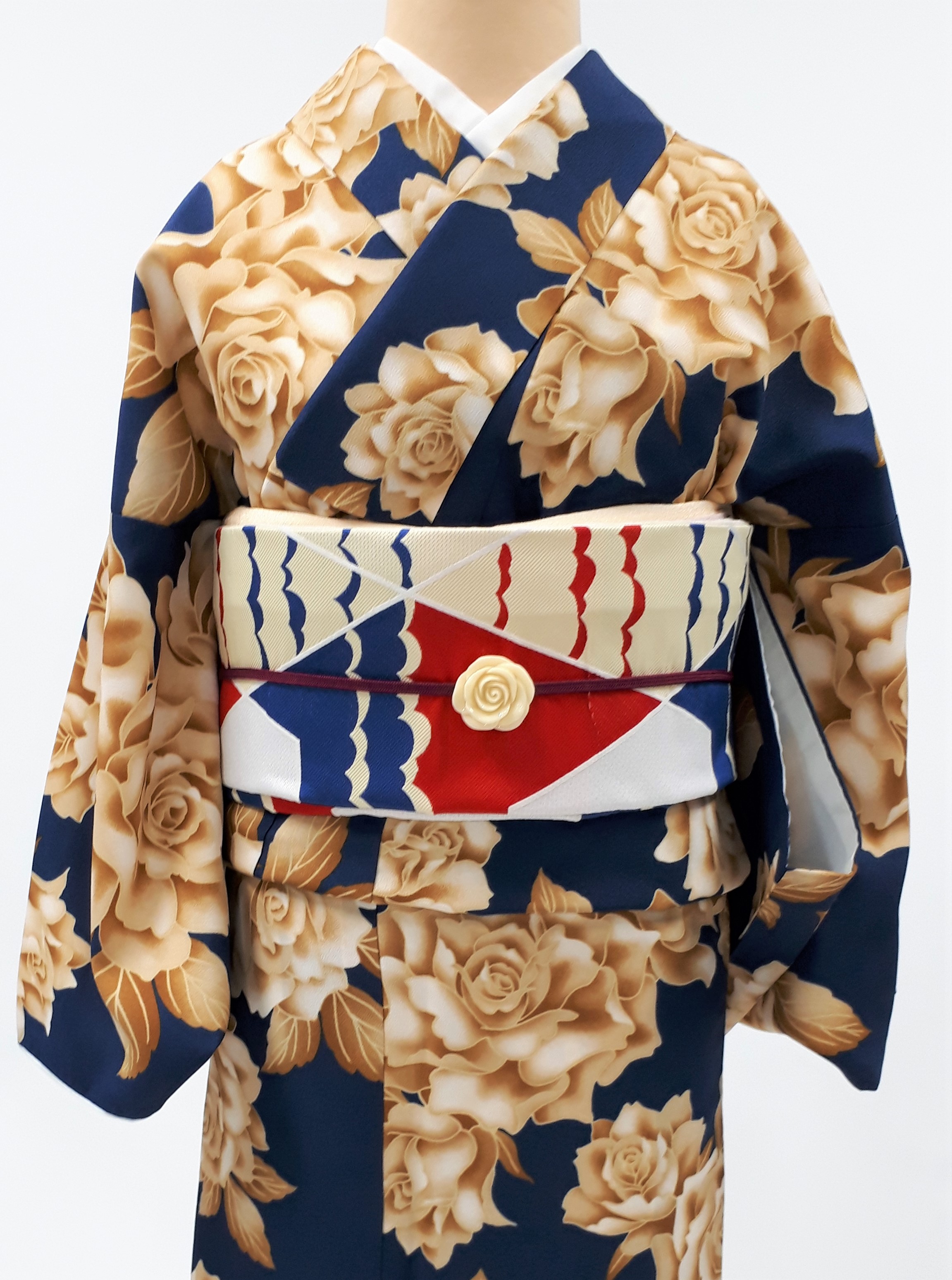 着物コーディネート：帯留の付け方と帯締めの結び方 | 京都きもの町 ...