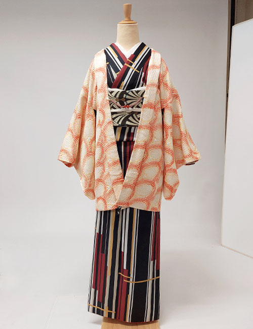 鱗紋 厄除け 季節の花 波柄 袋帯 絹 仕立て上がり（リサイクル着物  